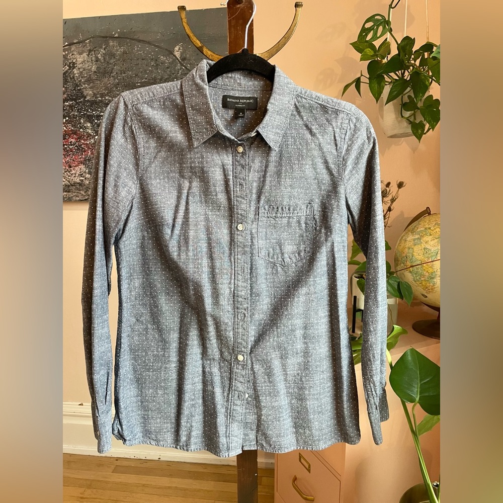 Banana Republic button down shirt